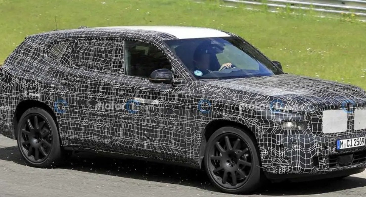 Компания BMW вывела на тесты внедорожник X8 Компания BMW вывела на тесты внедорожник X8 Автомобили