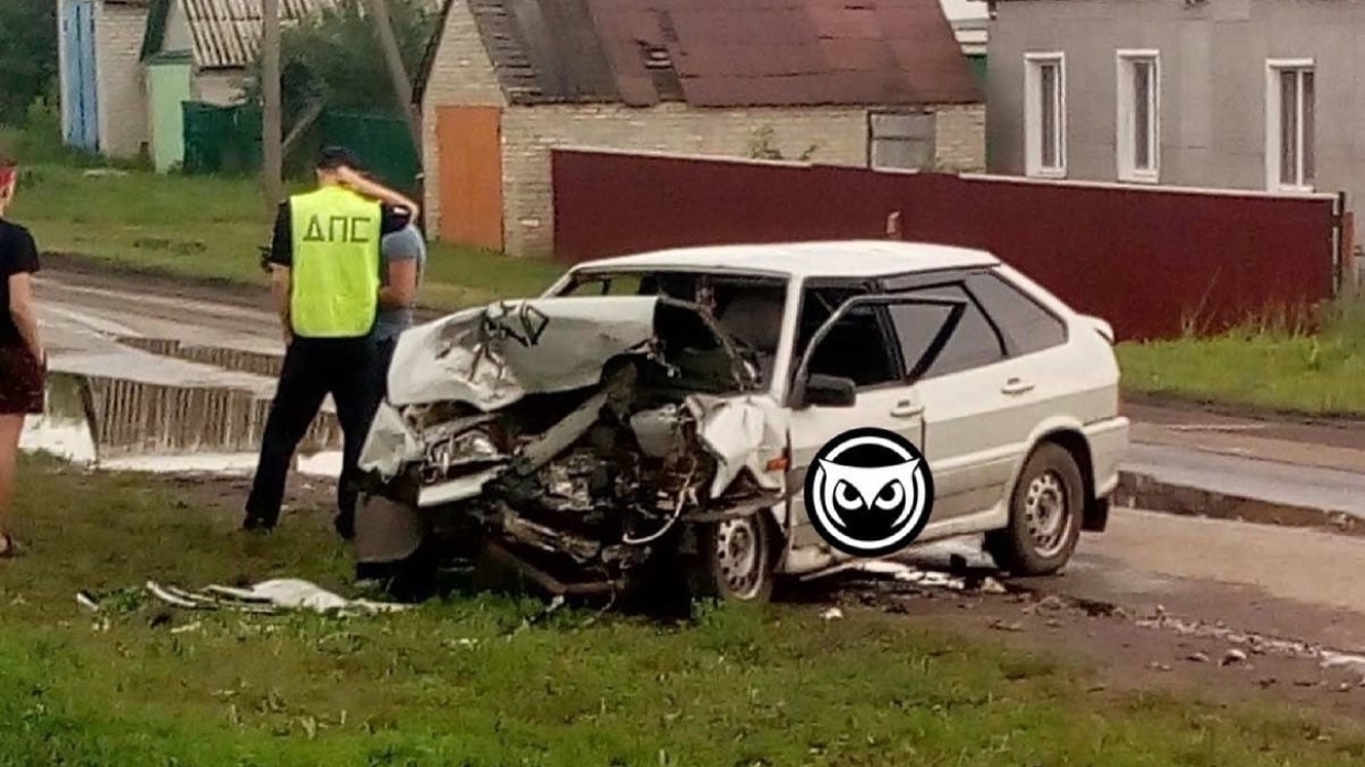 Трое взрослых и два ребенка пострадали в серьезной аварии под Пензой Трое взрослых и два ребенка пострадали в серьезной аварии под Пензой Происшествия