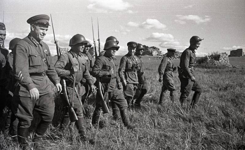 Тысячи танков, десятки линкоров, или Особенности военного строительства СССР перед Великой Отечественной оружие