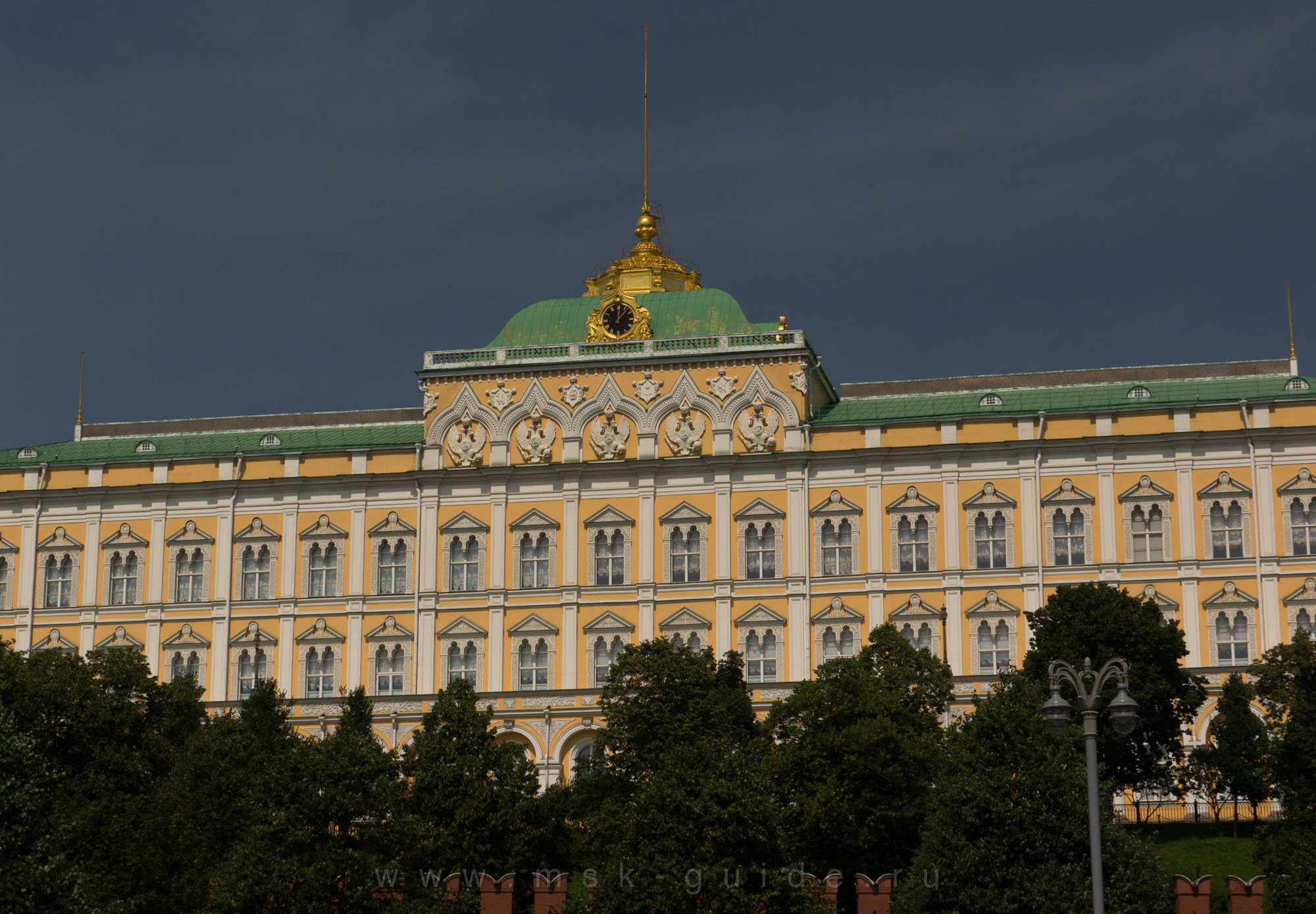 Резиденция президента россии в московском кремле фото