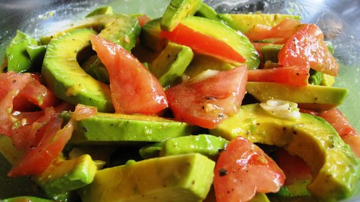 Интересные салаты с полезным авокадо рецепты,салаты