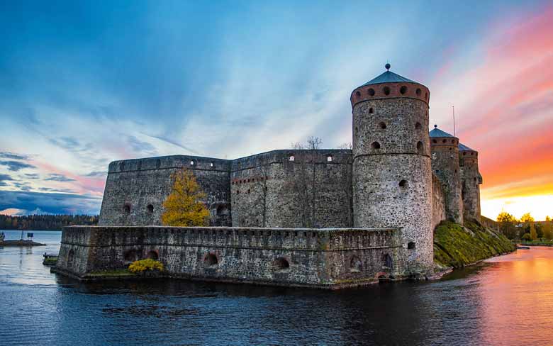 Крепость Олафсборг в Финляндии