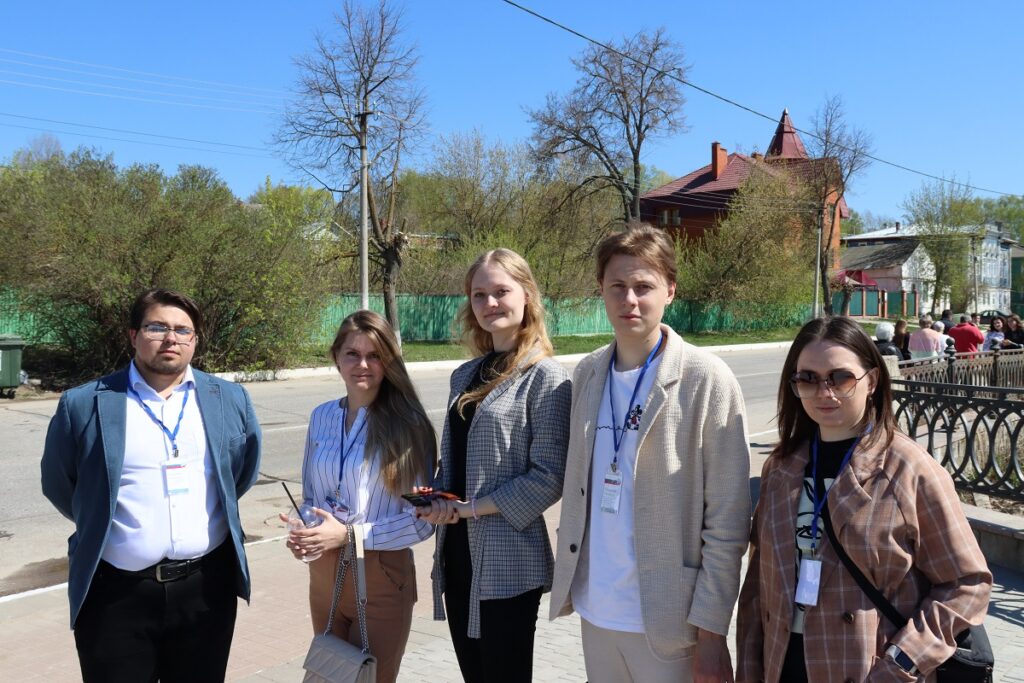 Артём Никитин провёл экскурсию для молодёжной администрации Касимова