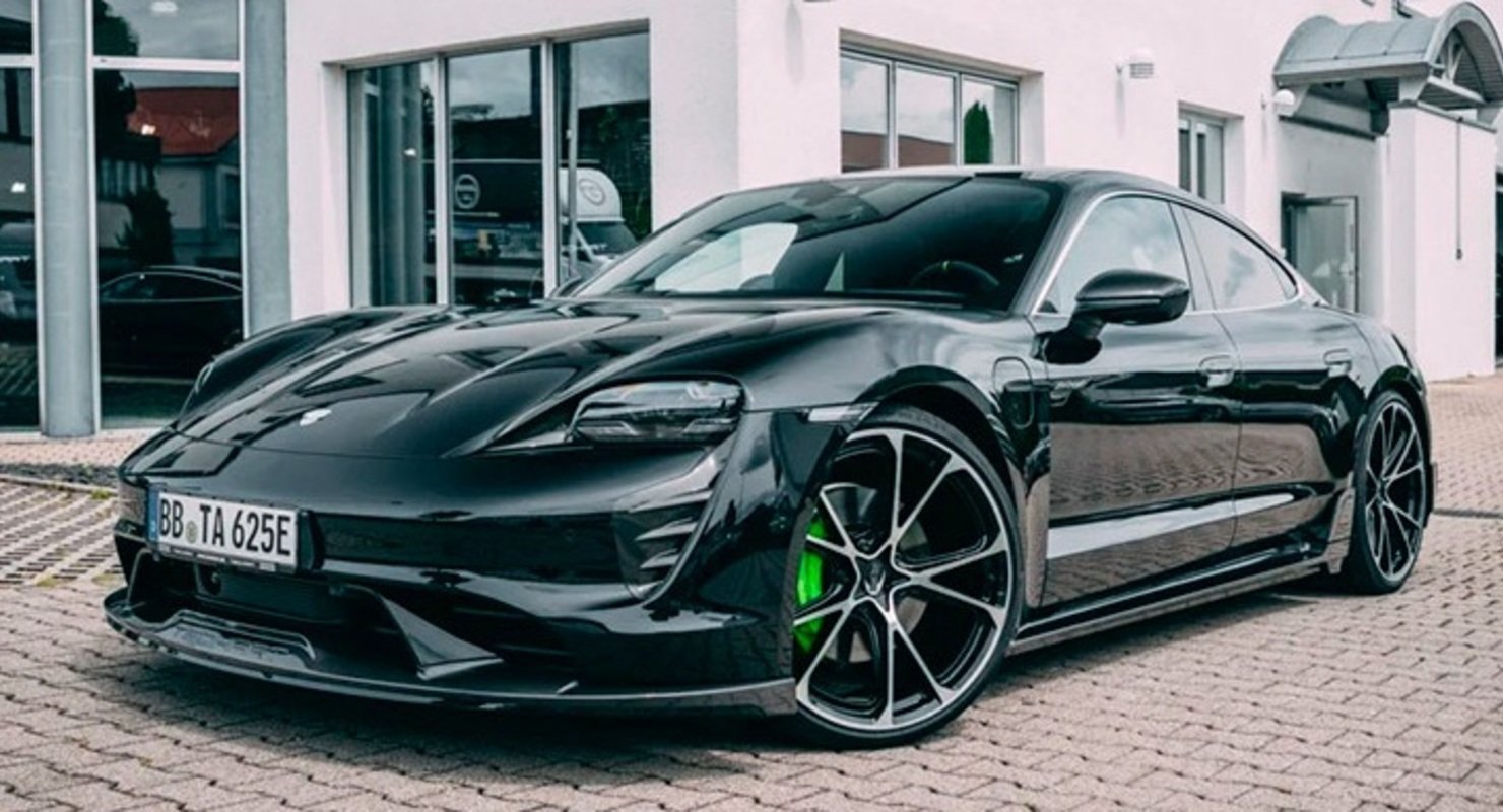 Porsche Taycan получил новый карбоновый обвес Aerokit TechArt