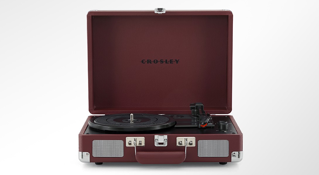 Crosley Cruiser Plus: атмосфера новогодней вечеринки с первого звука Вещи