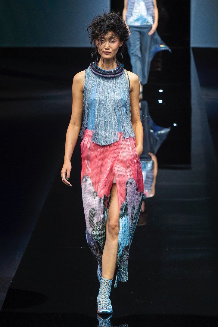 Giorgio Armani весна-лето 2019 - максимальная нежность красок и женственность линий Giorgio Armani весна-лето 2019