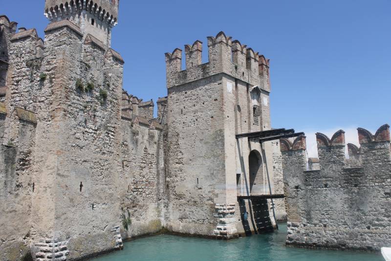 История в камне. Замок Скалигеров на озере Гарда История в камне. Замок Скалигеров на озере Гарда история