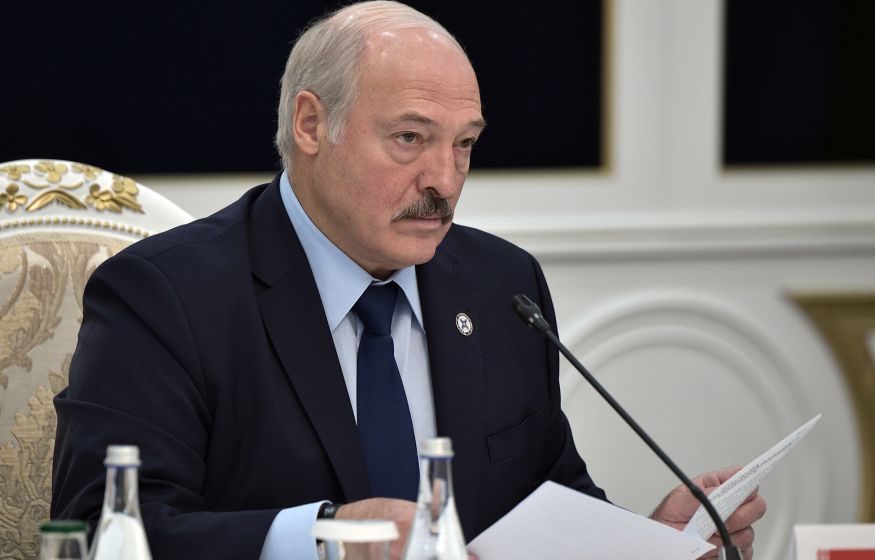 «Терпеть это невыносимо»: Лечащего врача Лукашенко задержали за взятки