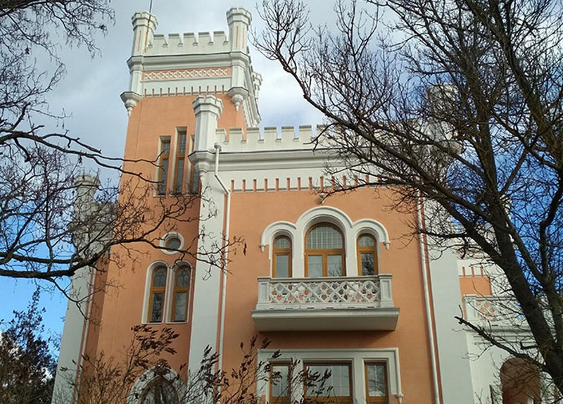 ForPost - Новости : Замок на Салгире: как в Крыму из руин возродили старинную усадьбу