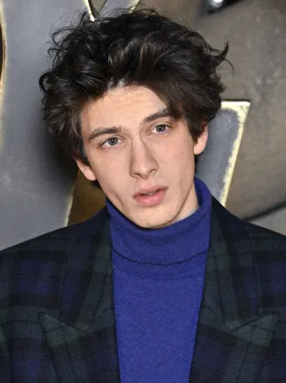 Белла Хадид, Рози Хантингтон-Уайтли, Кейт Мосс, Оливия Уайлд, Марк Эйдельштейн с девушкой и дети звёзд на показе Saint Laurent benjamin cremel,kristy sparow,laurent saintlaurent,айрис лоу,Алеся Кафельникова,алина миллер,Белла Хадид,джейн биркин,джуд лоу,зоя кравиц,Кейт Мосс,леон лурдес,Марк Эйдельштейн,матильда пино,Мишель Пфайффер,надежда ли коэн,Оливия Уайлд,Рози Хантингтон-Уайтли,татьяна чурбанова,франсуа-анри пино,Шарлотта Генсбур,эрин уоссон