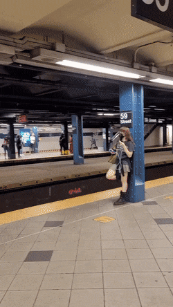 Интересные гифки 17 января 2022 года