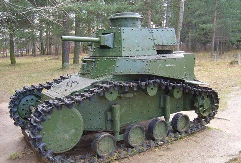 Первые лёгкие и плавающие танки СССР в межвоенный период оружие,танки