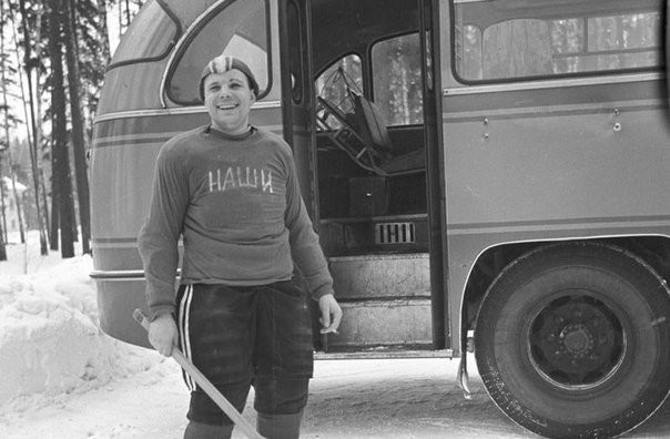 Капитан хоккейной команды космонавтов «Наши» Юрий Гагарин, 1963 год история, факты, фото
