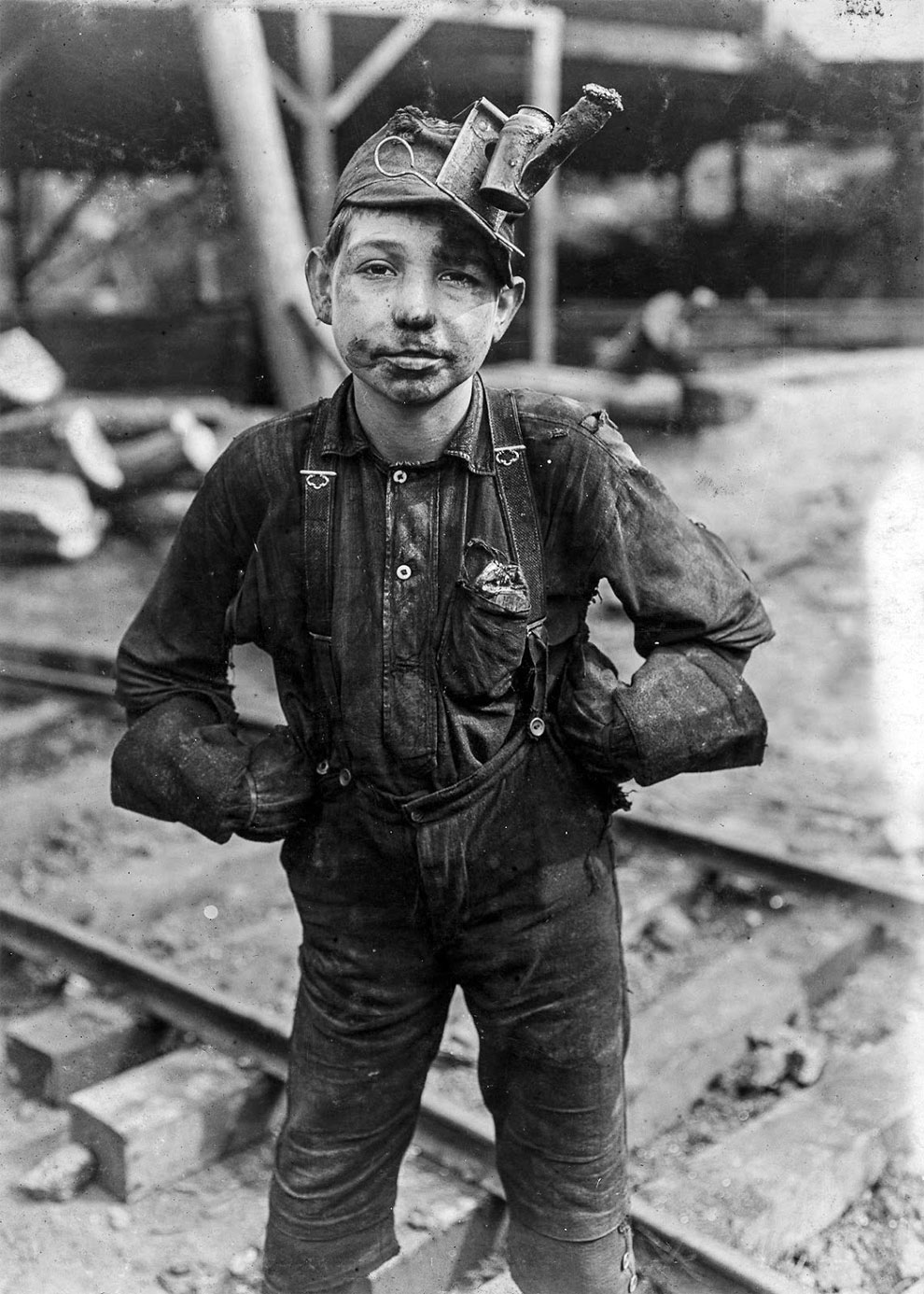 Детский труд в Америке XX века: фотографии детей на угольных и цинковых шахтах