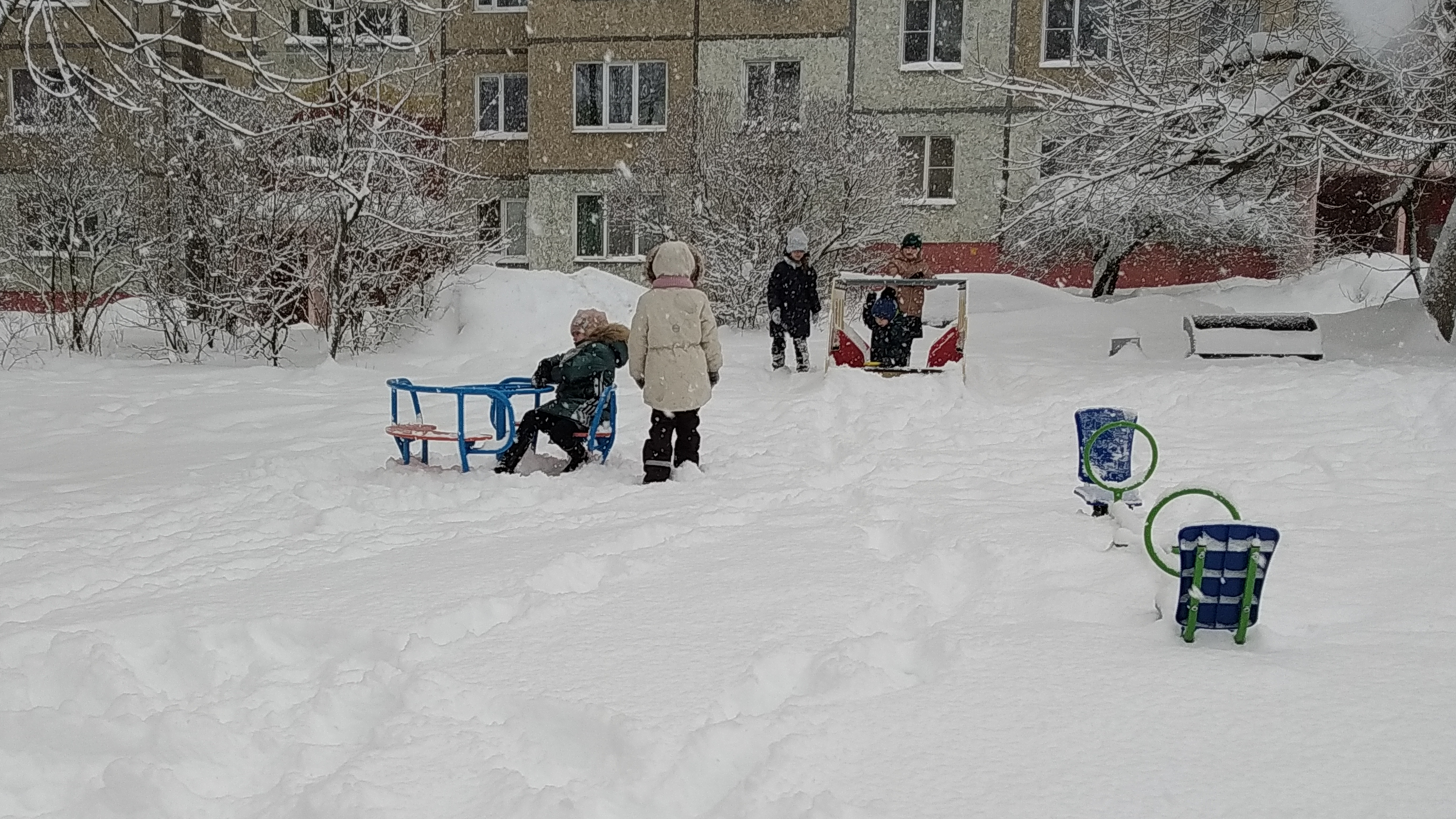 В Подмосковье назвали лучшие и худшие округа по уборке снега