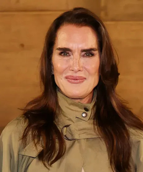 Неделя моды в Париже: Брук Шилдс, Оксана Бондаренко, Пэрис Джексон, Ксения Шипилова и Опра Уинфри на показе Chloe aurore marechal,instagram (инстаграм),социальная сеть,saint laurent,tom ford,Алекса Чанг,анна делло,ксения шипилова,лу вуд,Майкл Джексон,Нина Добрев,оксана бондаренко,Опра Уинфри,Пэрис Джексон,шилдс брук