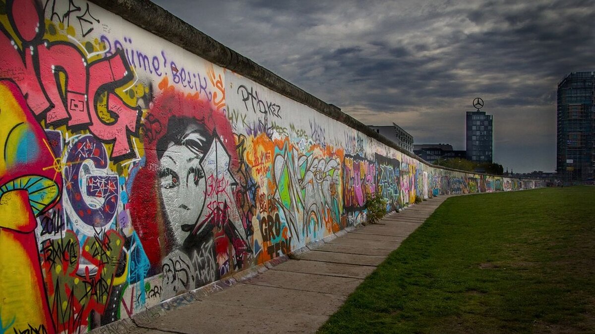 Берлинская Стена
