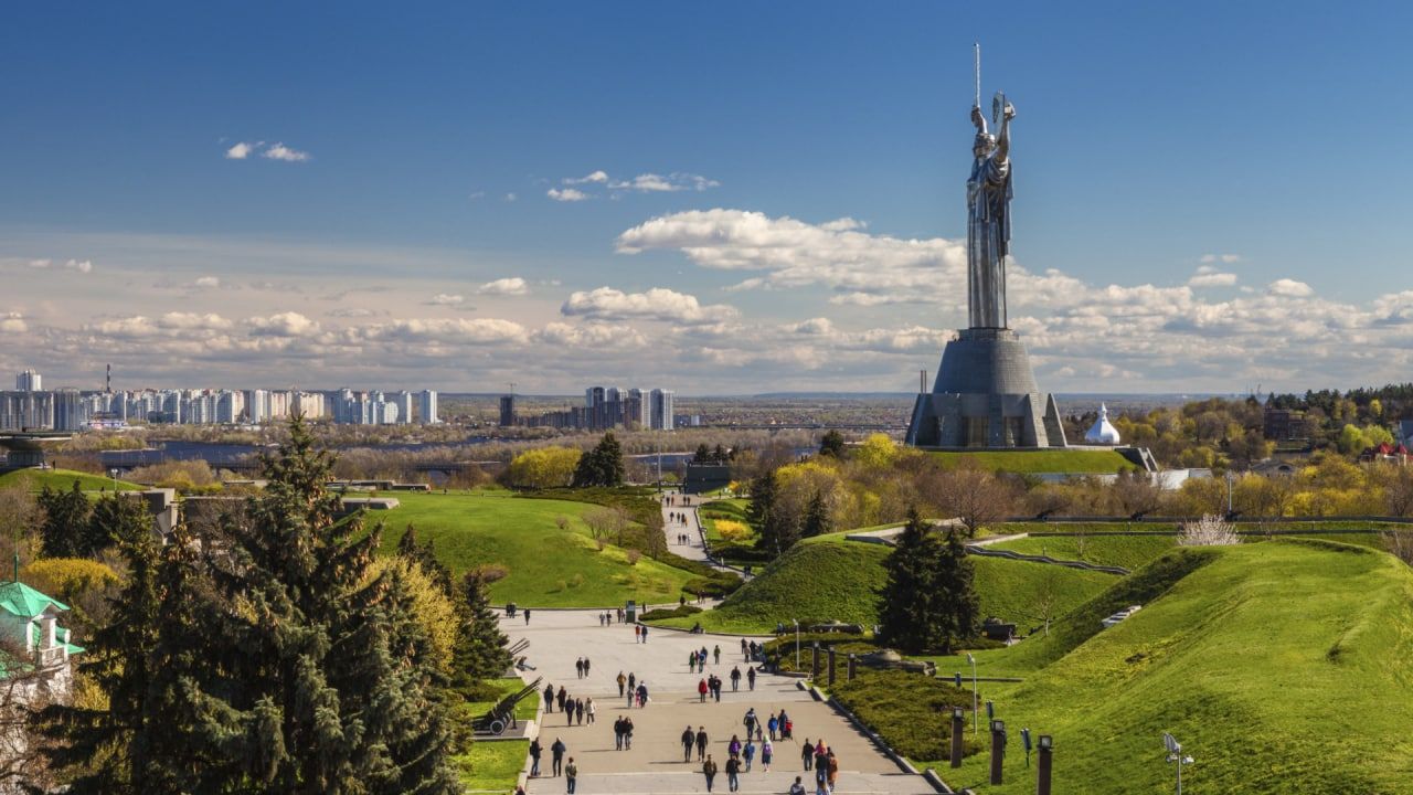 Воздушная тревога ревет в Киеве третье утро подряд