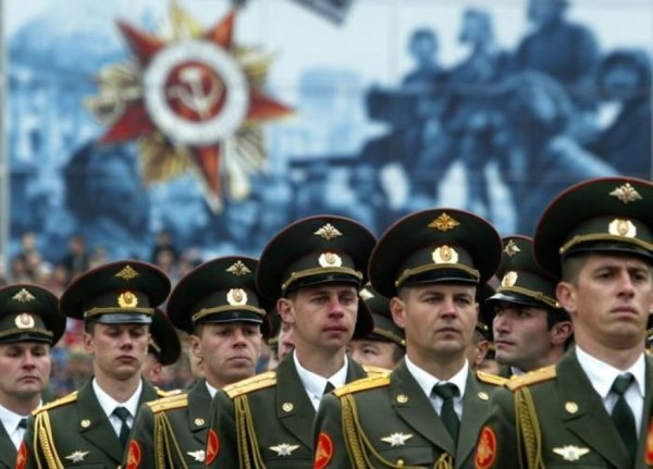 У российских военных заберут пенсии и вернут назад в армию 
