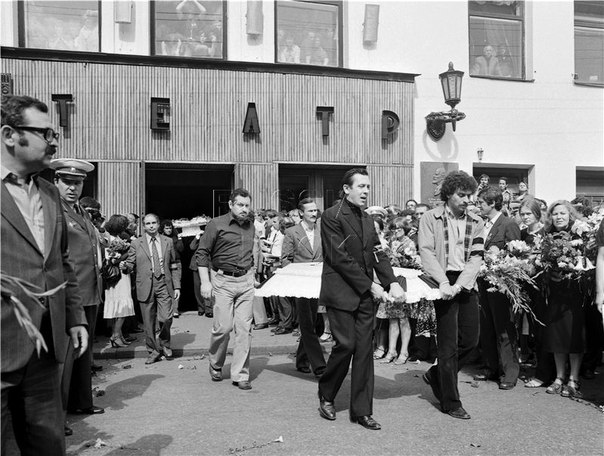 25 июля 1980 года умер Владимир Высоцкий 25 июля 1980 года умер Владимир Высоцкий