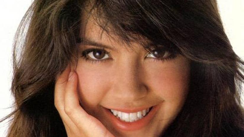 В ожидании предновогоднего настроения: Phoebe Cates - Paradise Russel, Paradise, Кейтс, исполнителя, девушка, карьера, потому, этого, чтобы, Diana, песня, стала, однако, очень, стране, никакого, фамилию, фильме, одном, сделали