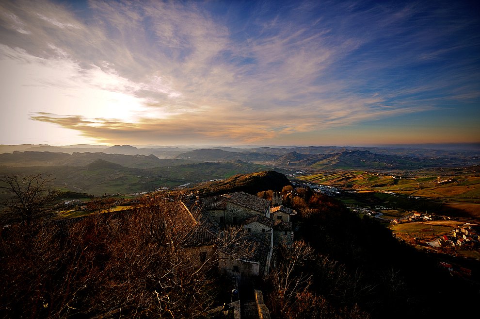 Сан-Марино: прогулка по одному из самых крохотных государств мира государства-карлики,Европа,Сан-Марино