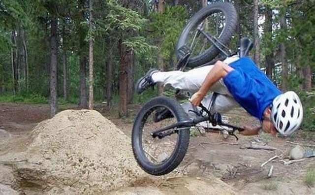 Падения с велосипеда (40 фото)