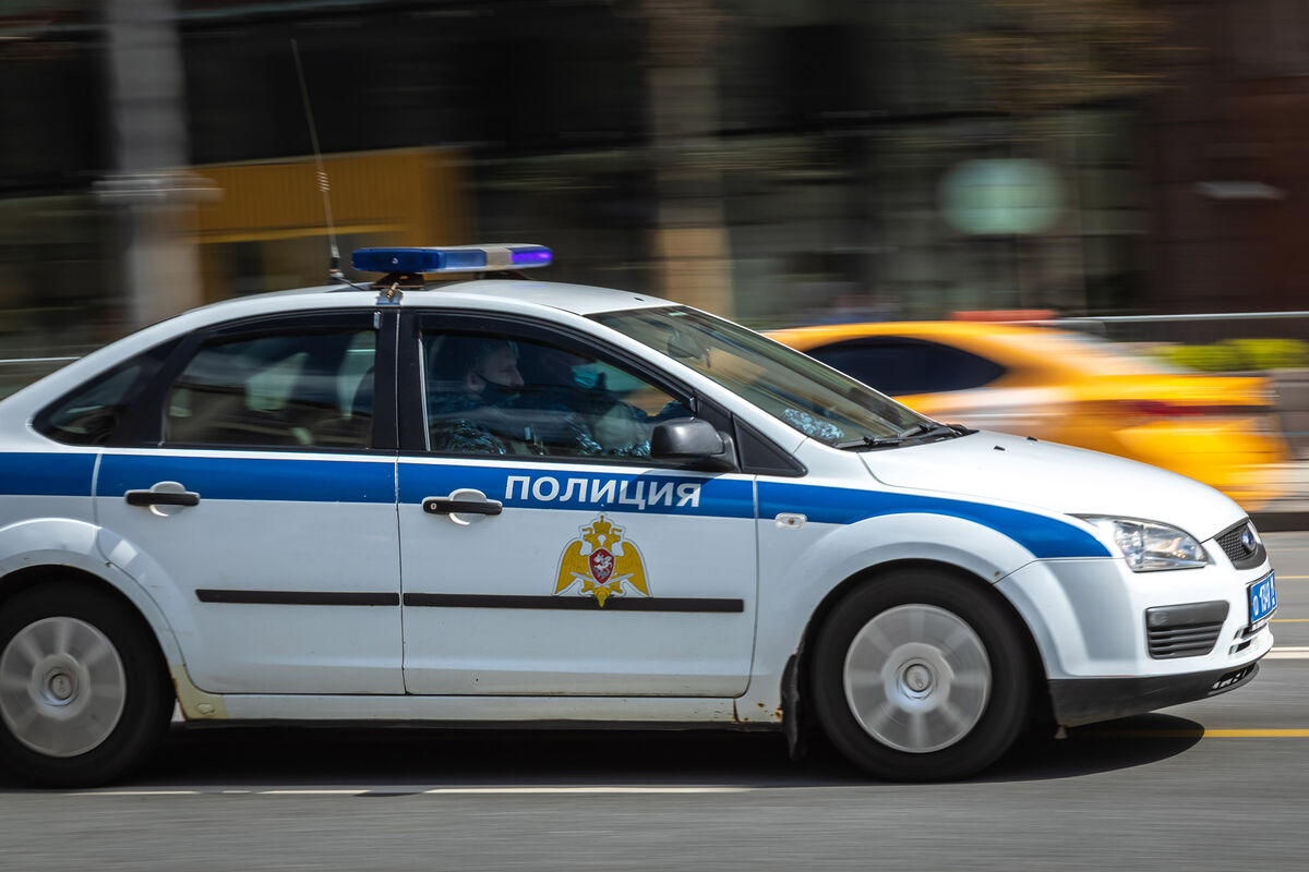Водитель такси и пешеход подрались и устроили стрельбу на юго-востоке Москвы