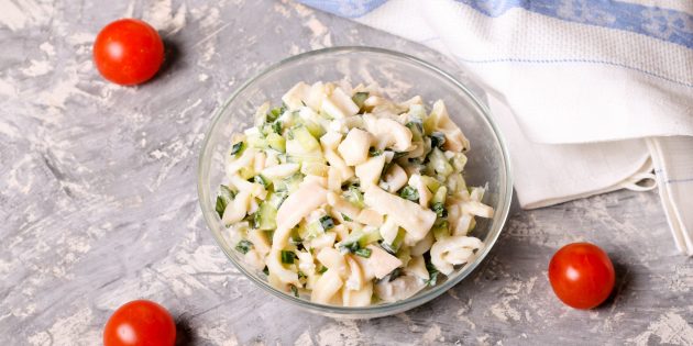 15 простых и очень вкусных салатов с кальмарами кулинария,кухонька,рецепты,салаты