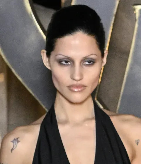 Белла Хадид, Рози Хантингтон-Уайтли, Кейт Мосс, Оливия Уайлд, Марк Эйдельштейн с девушкой и дети звёзд на показе Saint Laurent benjamin cremel,kristy sparow,laurent saintlaurent,айрис лоу,Алеся Кафельникова,алина миллер,Белла Хадид,джейн биркин,джуд лоу,зоя кравиц,Кейт Мосс,леон лурдес,Марк Эйдельштейн,матильда пино,Мишель Пфайффер,надежда ли коэн,Оливия Уайлд,Рози Хантингтон-Уайтли,татьяна чурбанова,франсуа-анри пино,Шарлотта Генсбур,эрин уоссон