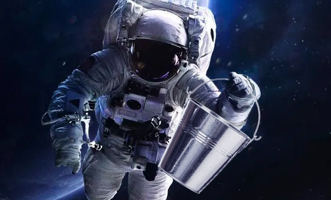 За сколько времени испарится ведро воды, если его вылить в космосе