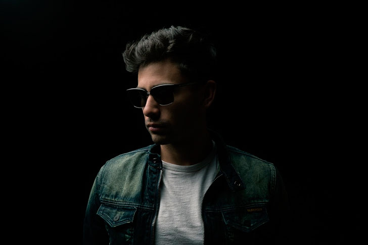 Пришел к нам в коллектив Пашка. Веселый парень. Любитель пошутить