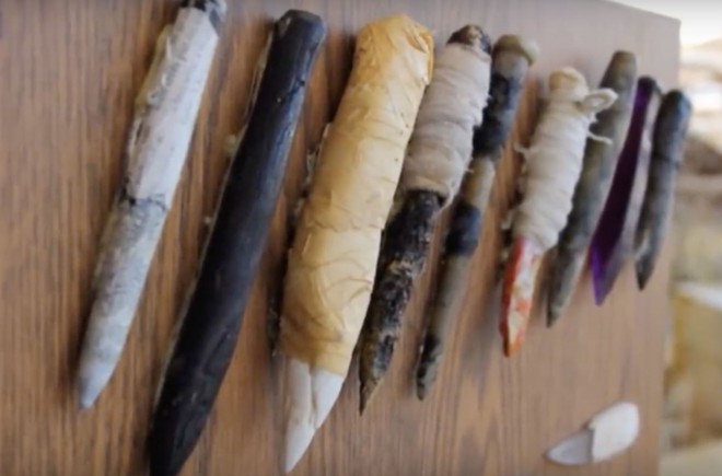 Тюремные самоделки из хлеба: нарды, четки и даже оружие Тюремные самоделки из хлеба: нарды, четки и даже оружие культура