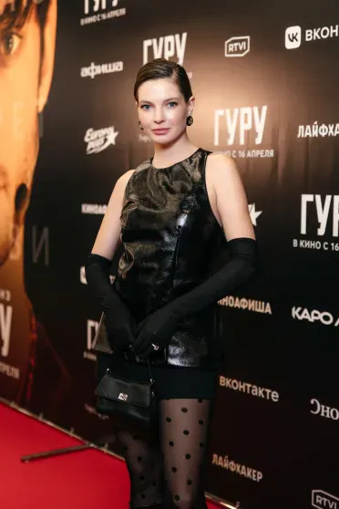 Виктория Лопырёва, Ирина Хакамада, Полина Диброва и Роман Товстик на премьере фильма 