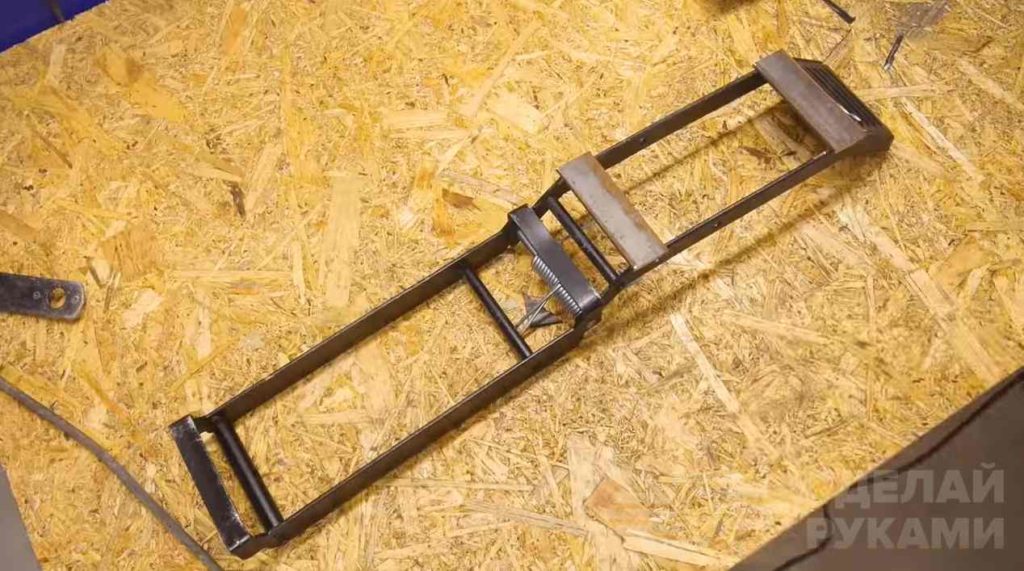 Как сделать торцовку из ручной циркулярки и старого насоса самоделкин