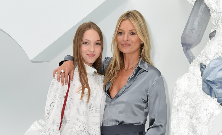 Копия матери: дочь Кейт Мосс Лила Грейс появилась на новой обложке модного издания