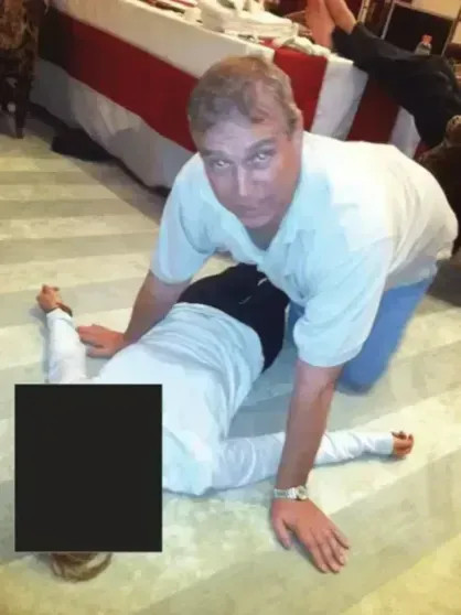 Экс-принца Эндрю отпустили из-под ареста: его допрашивали 12 часов Эндрю, Джеффри, Джуффре, материалов, принца, получил, период, бывший, принц, момент, отказался, около, после, Великобритании, освободили, задержали, Вирджиния, финансистом, стороны, достигли