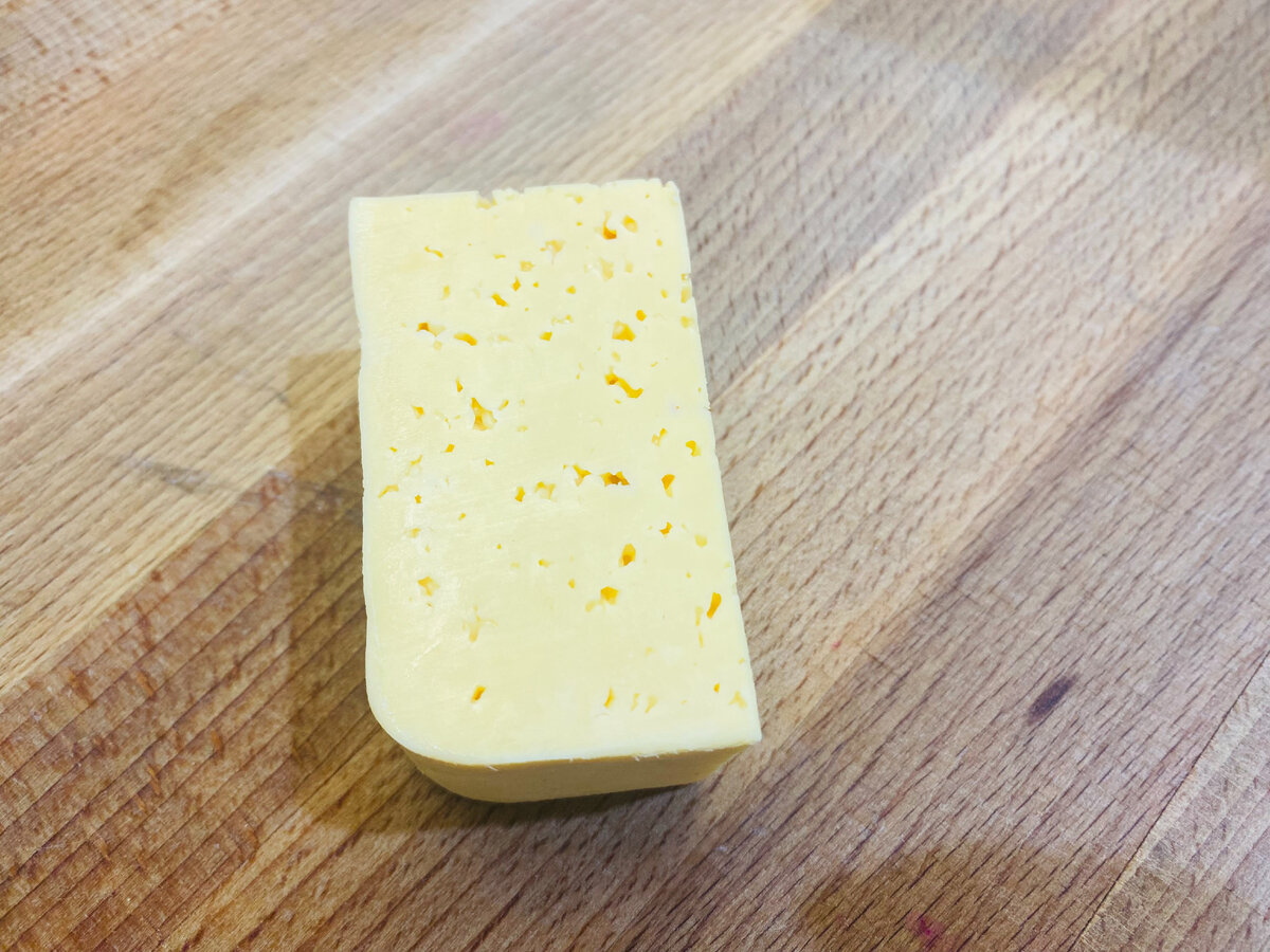 Сырная корзиночка за 5 минут из обычного сыра: простой рецепт украшения, хоть на праздничный стол