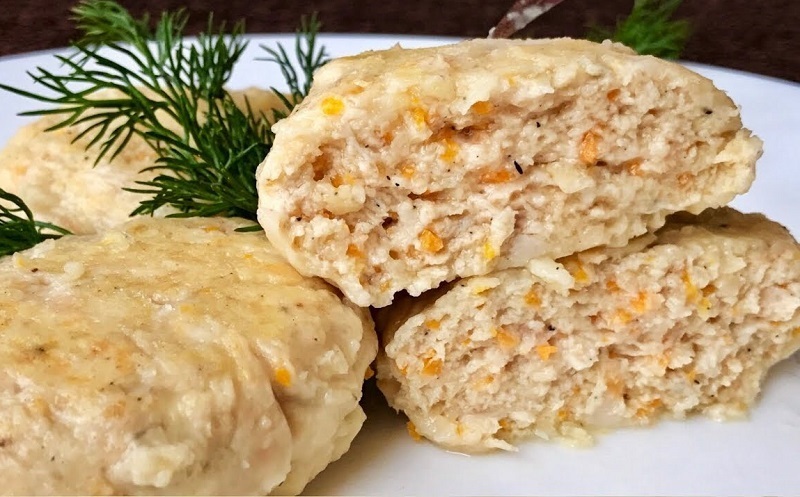 Куриные котлеты без жарки: тонкий вкус и потрясающая сочность