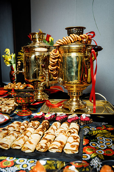 Зара, Елена Крыгина и другие гости вечеринки Виктории Шеляговой в честь Масленицы Звезды,Новости о звездах