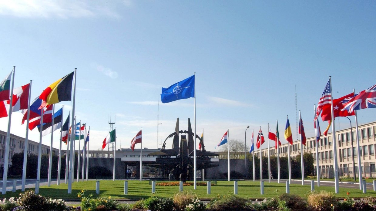 Трамп потребовал больше денег на оборону от союзников по НАТО