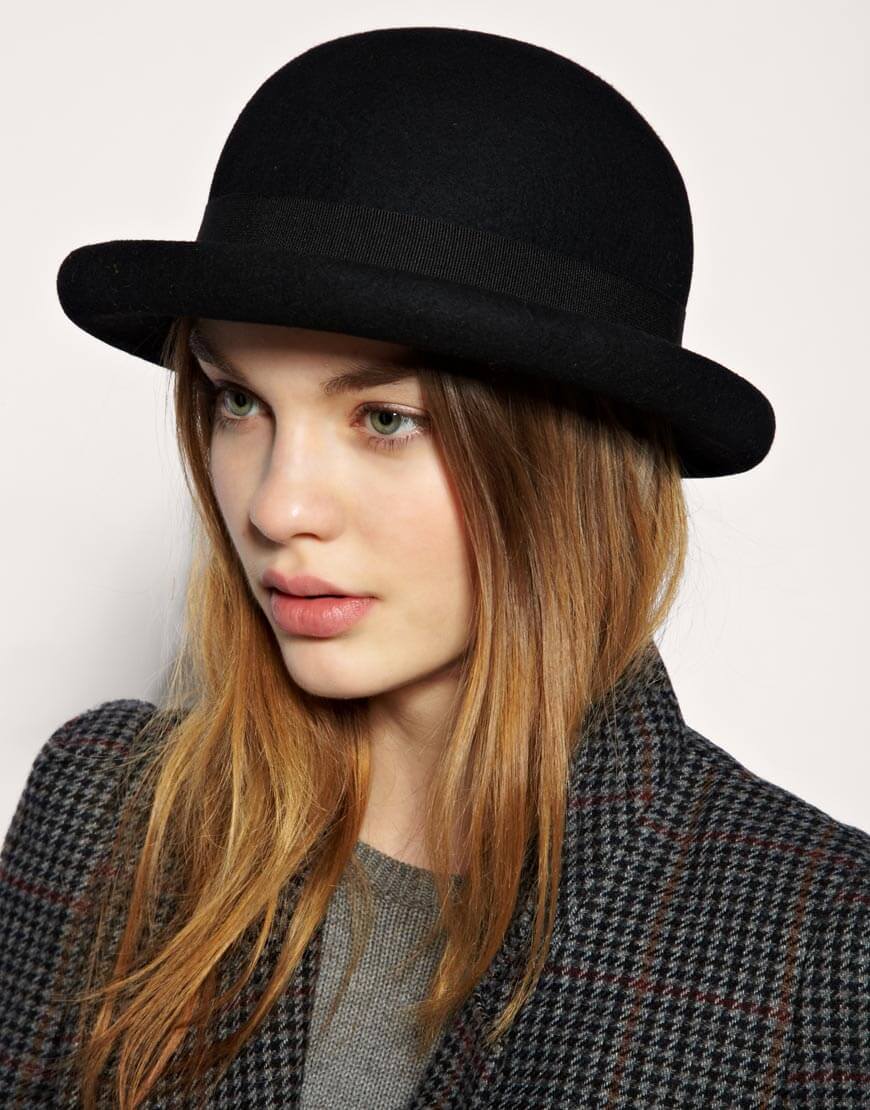 Шляпы: Женская шляпа из фетра с широкими полями 