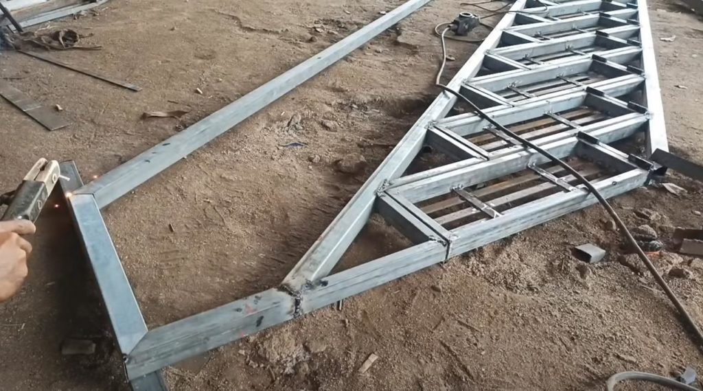 Как сделать металлическую складную лестницу