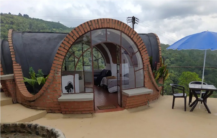  tinyhousetalk.com.