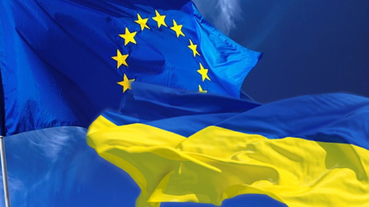 Киев просит Европарламент осудить визит французских депутатов в Крым