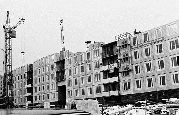 Почему у советских панельных домов было строго по 9 этажей