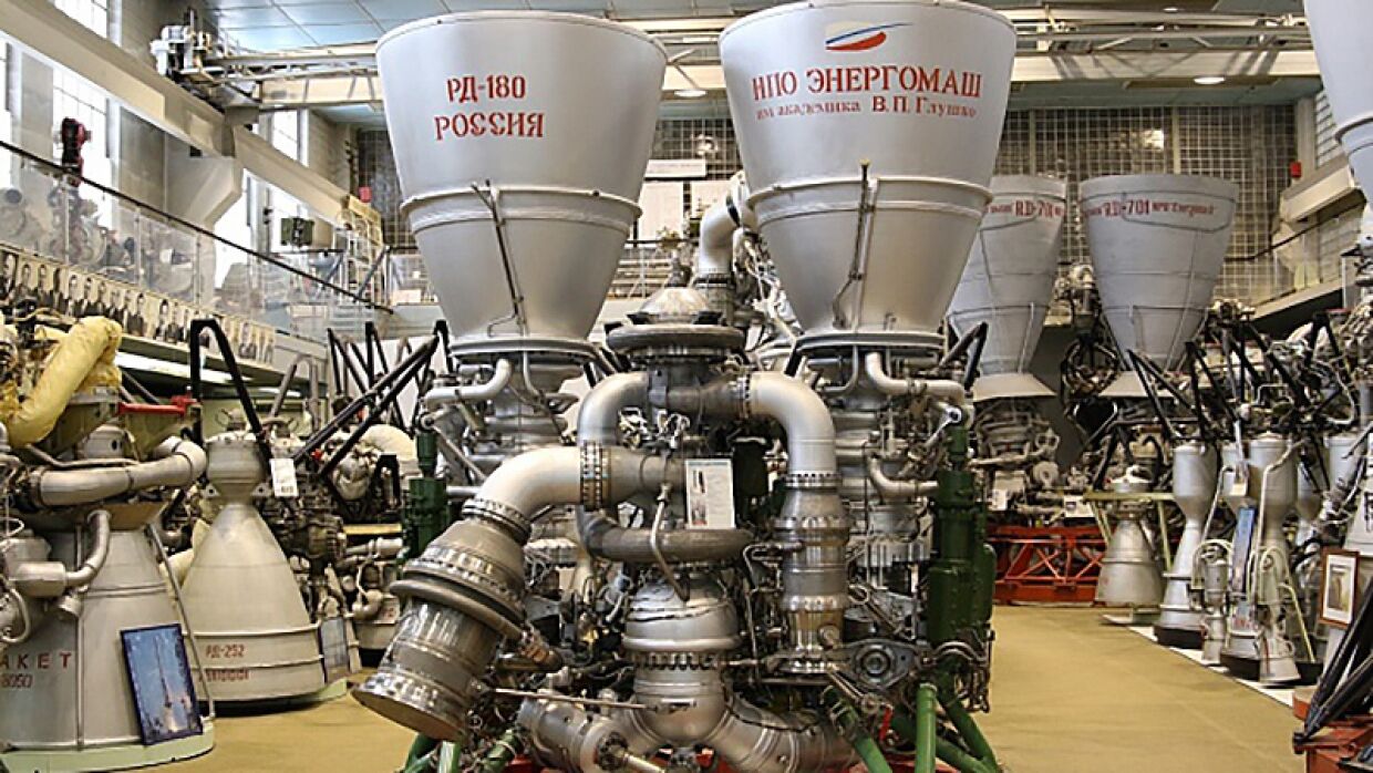 Космонавт Сураев прокомментировал создание в США аналога РД-180