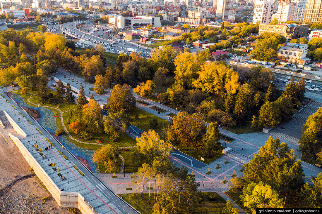 Михайловская набережная Оби