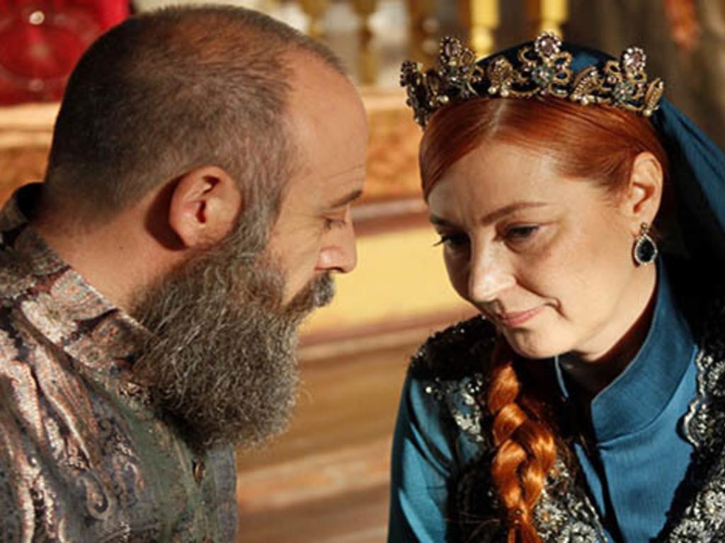 Почему сменили актрису хюррем в великолепном веке. Вахиде перчин хюррем. Почему сменили актрису хюррем в великолепном веке. Почему сменили актрису хюррем в великолепном веке. Хюррем 2 актриса.