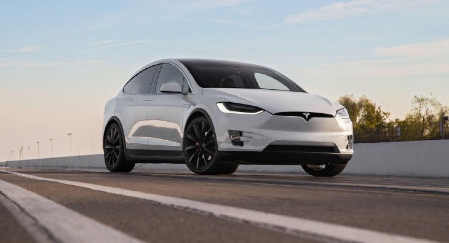 В BMW убеждены: Tesla утрачивает позицию лидера в сфере электрокаров